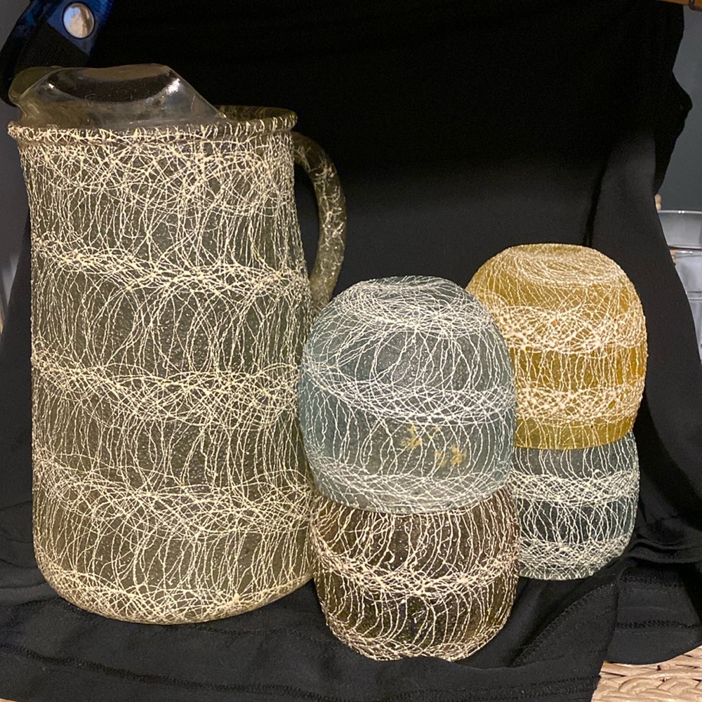 Spaghetti string glass pitcher and 4 cups